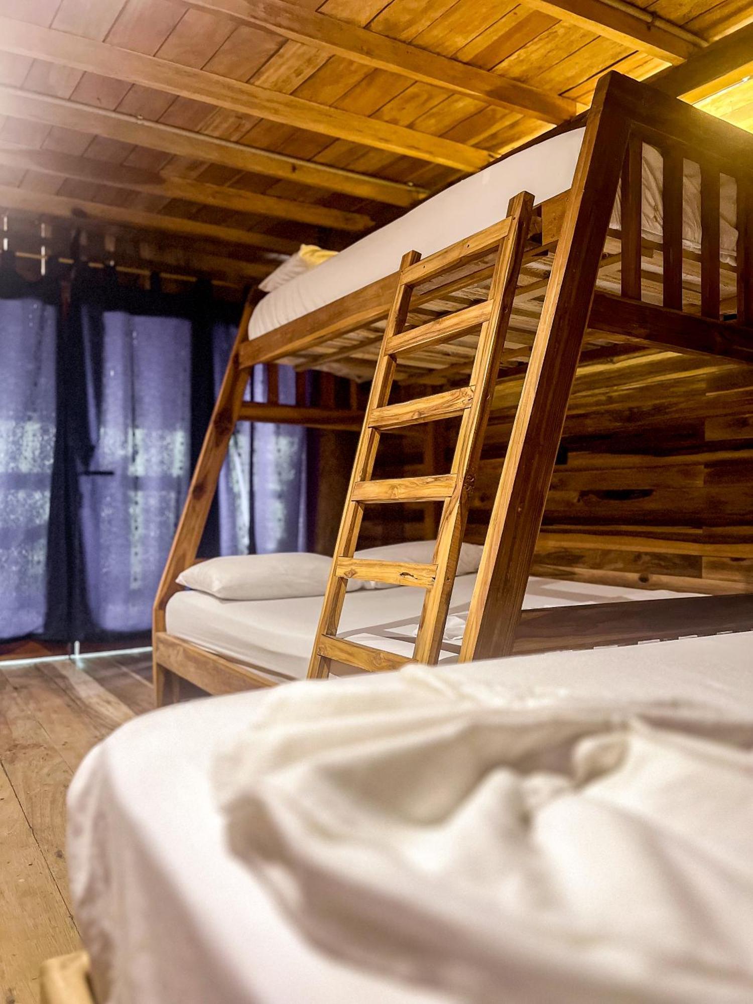 Hostal Mocambo Beach Guachaca Eksteriør bilde